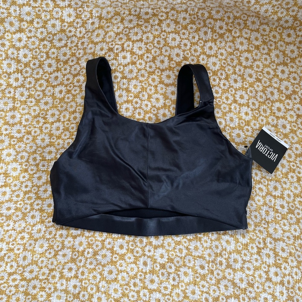 VS Black Sports Bra